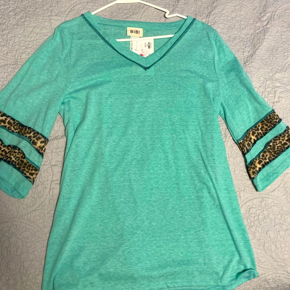 Woman's Shirt size L